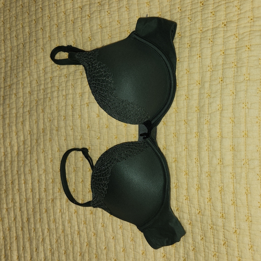 Victoria's Secret BBV Push-up 32B NWOT